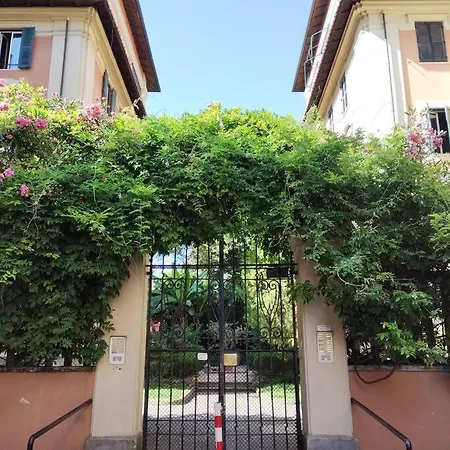 Apartment Dimora Torlonia - Elegance & Light In