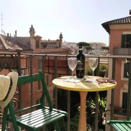 Dimora Torlonia - Elegance & Light In Rome